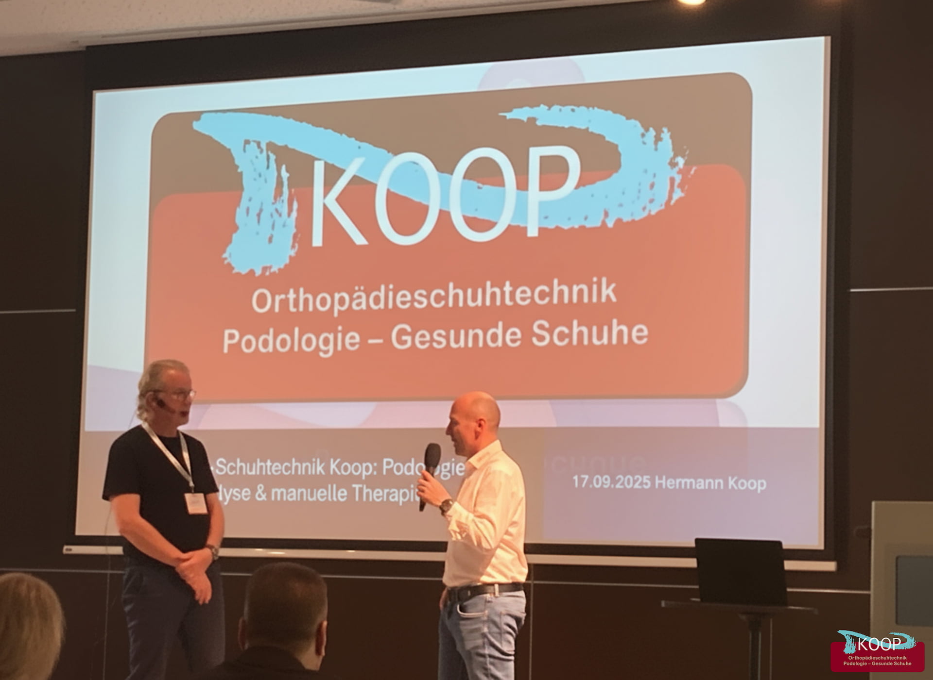 Hermann Koop beim Vortrag auf dem Orthopädie-Symposium in Wagrain vor Fachpublikum
